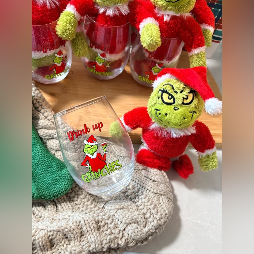 Set of 6 | “Drink Up Grinches” Stemless Wine Glasses Holiday Hostess Gift - Picture 8 of 11